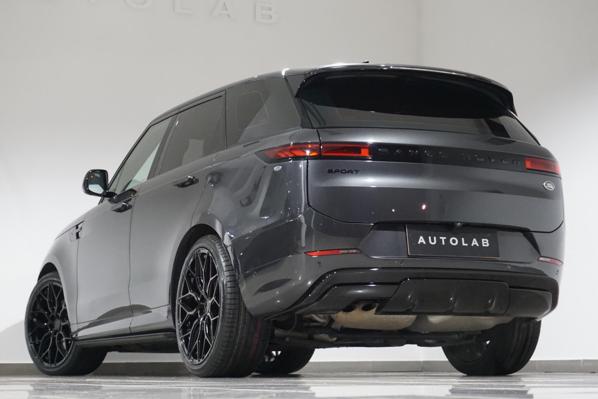 Land Rover Range Rover Sport 3.0 D300 MHEV Dynamic SE SUV 5dr Diesel Auto 4WD Euro 6 (s/s) (300 ps)